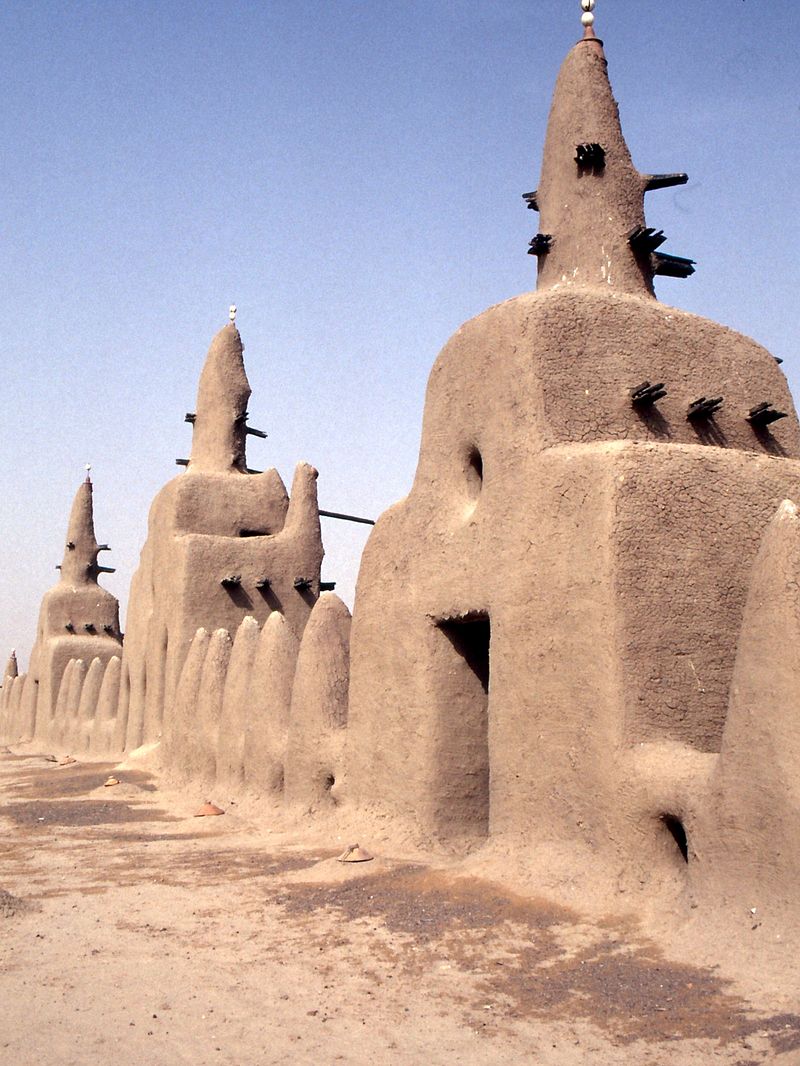 image-9490217-15_Senegal_Dach_der_grossen_Moschee.jpg